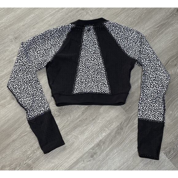 Lululemon Swim Tidal Flow Paddle Top Sz 4 Reversible Long Sleeve - Picture 2 of 3